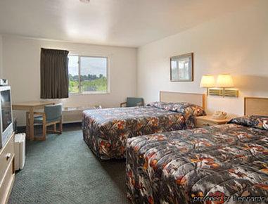 Northwoods Inn And Suites Ely Zimmer foto